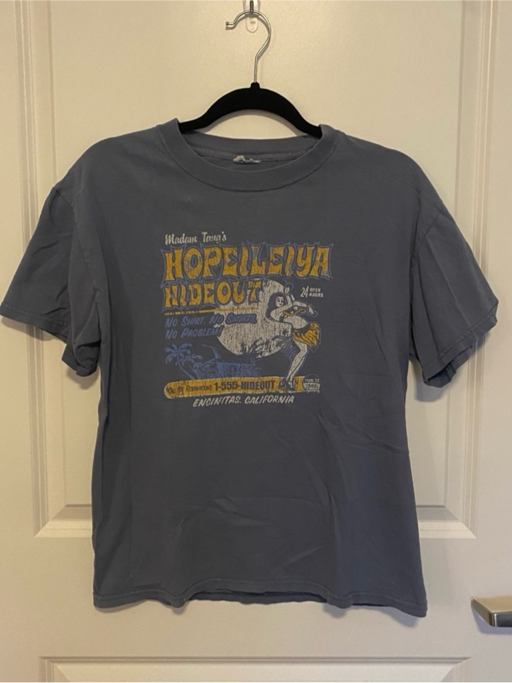 Hopeileiya Hideout Graphic Tee - Slate Blue